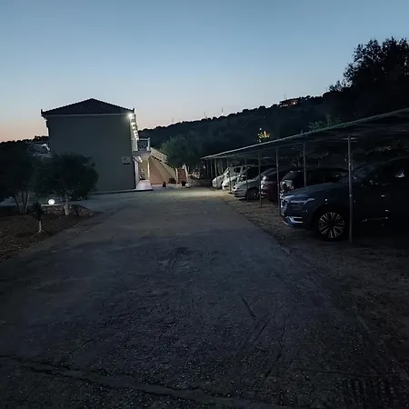 Stamatia 公寓式酒店 Razáta