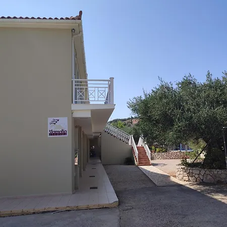 Ξενοδοχείο με διαμερίσματα Stamatia