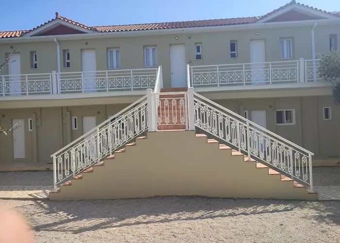 Stamatia Aparthotel