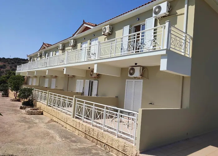 Aparthotel Stamatia 3*