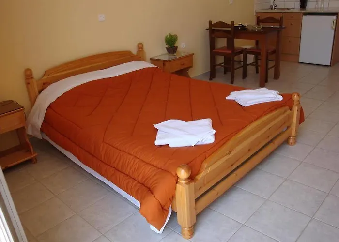 Stamatia Aparthotel Razáta