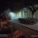 Apart-hotel Stamatia Razáta
