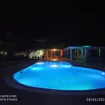 Stamatia Apart-hotel Razáta