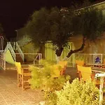 Stamatia Apart-hotel Razáta